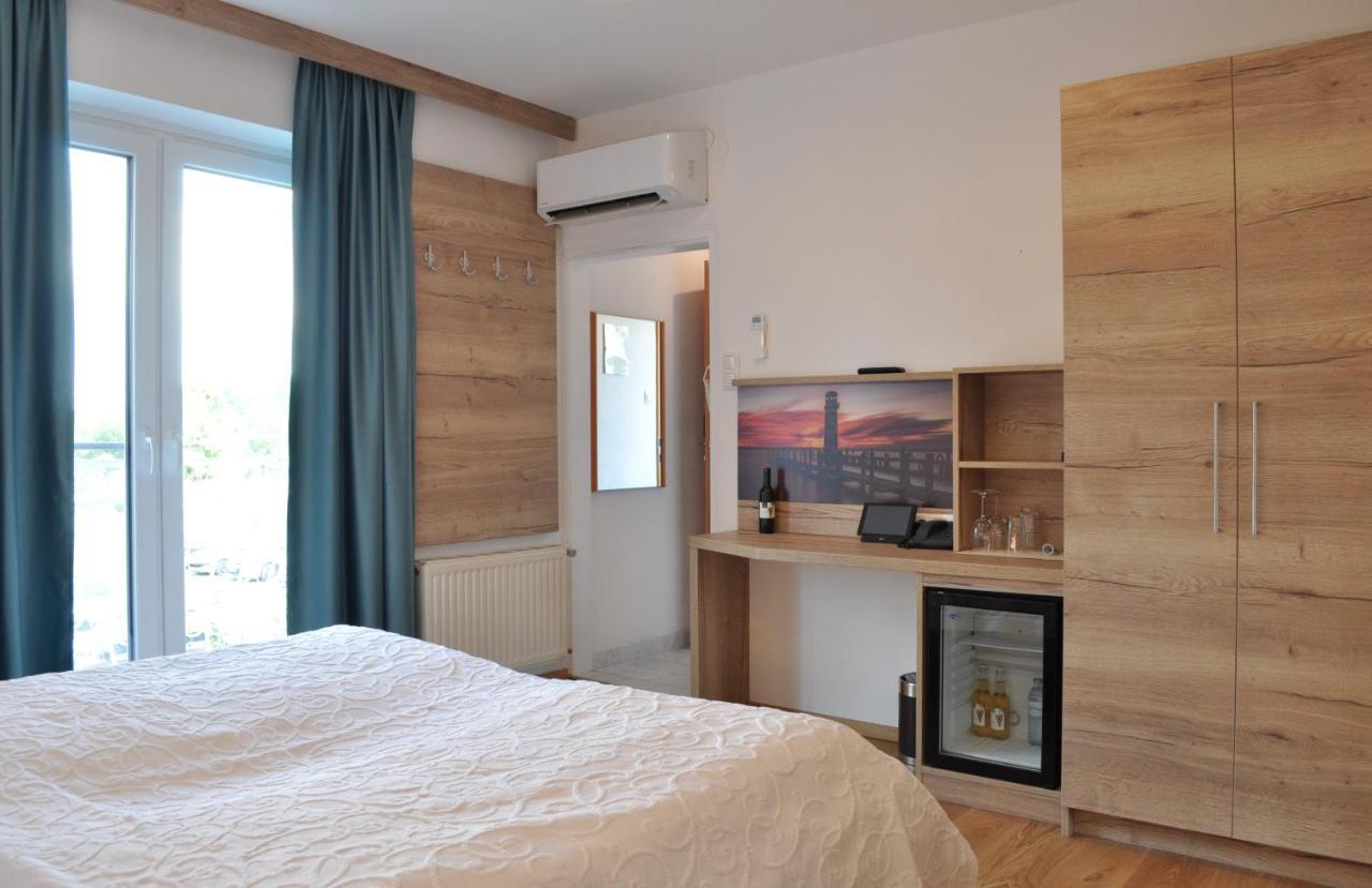 Seehotel Herlinde Подерсдорф-ам-Зе Экстерьер фото