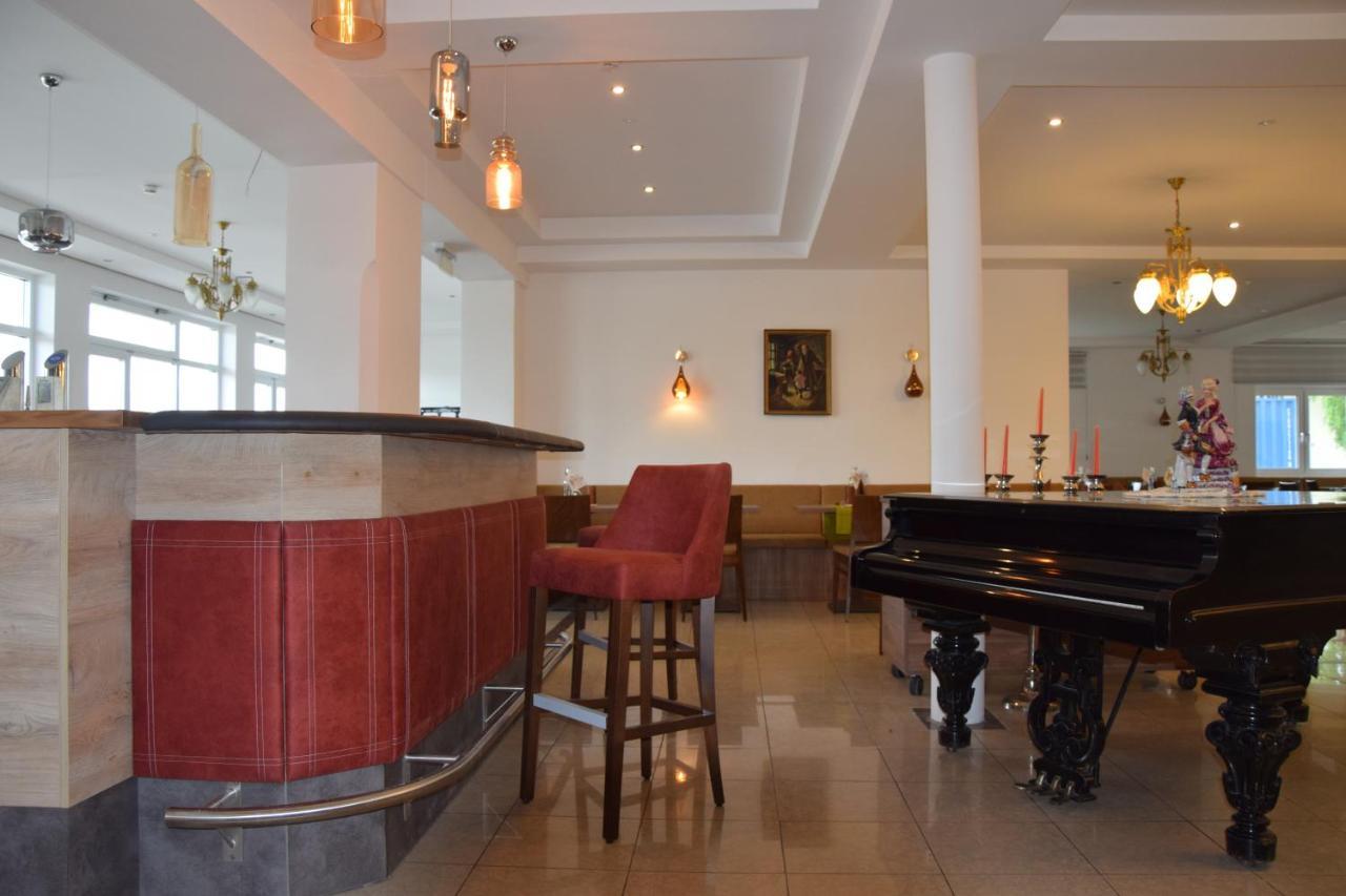 Seehotel Herlinde Подерсдорф-ам-Зе Экстерьер фото